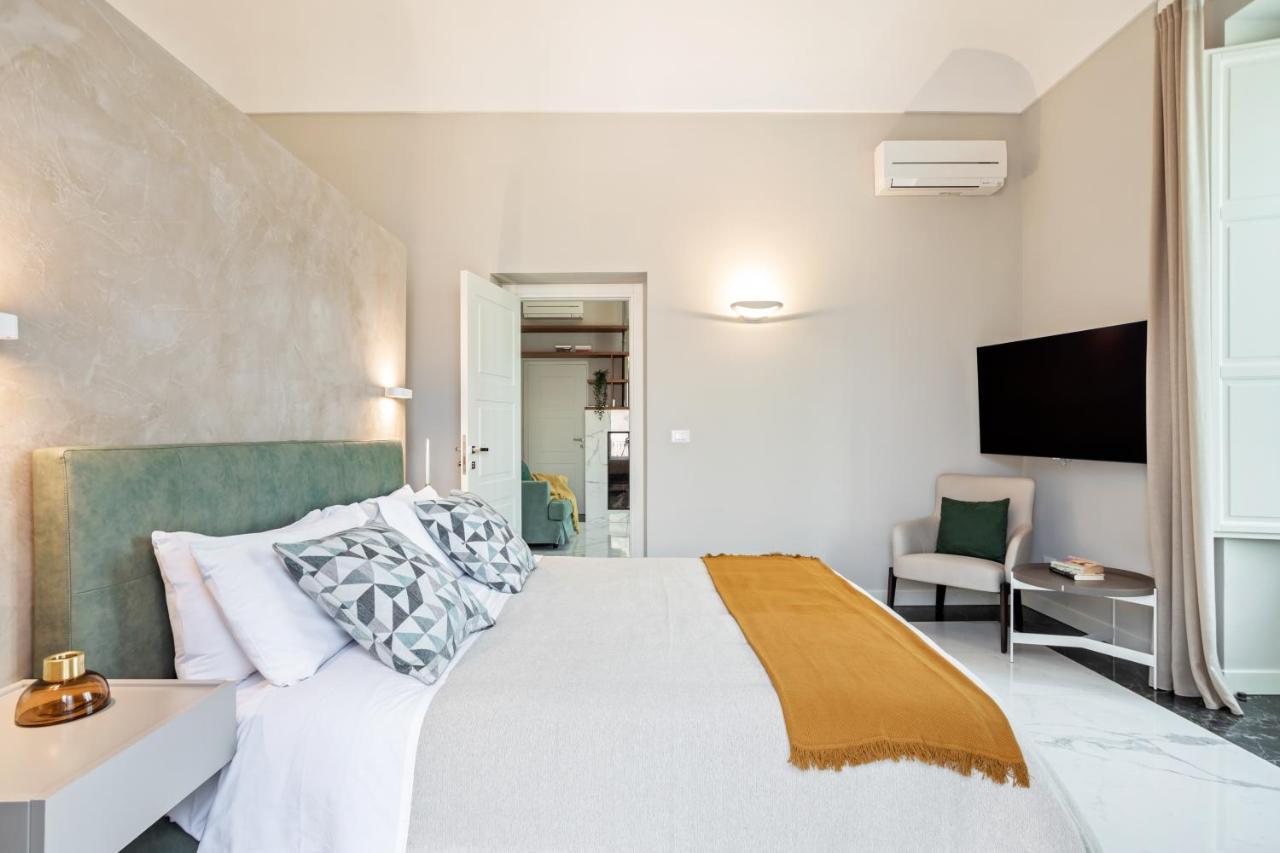 Darsena Apartments By Wonderful Italy Сиракуза Екстериор снимка