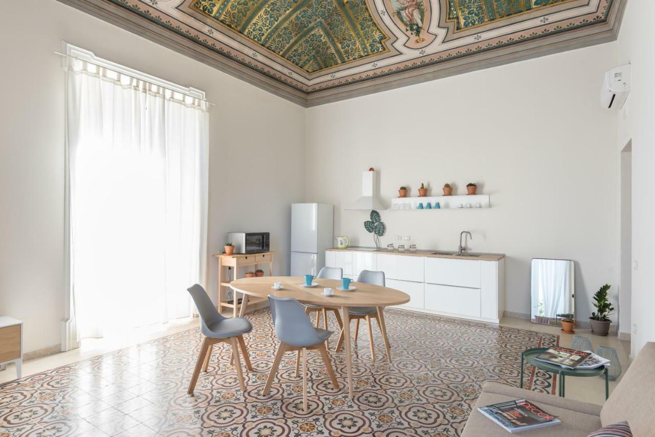 Darsena Apartments By Wonderful Italy Сиракуза Екстериор снимка
