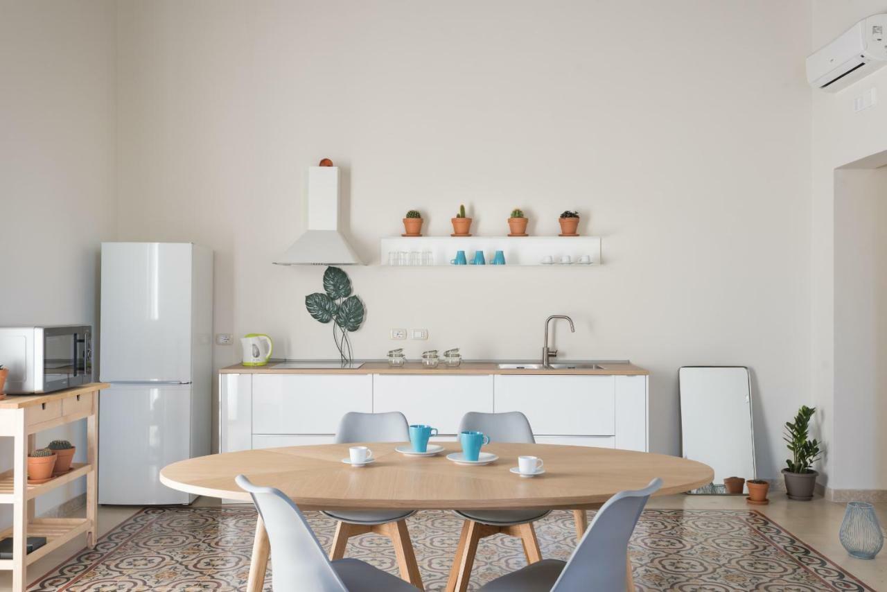 Darsena Apartments By Wonderful Italy Сиракуза Екстериор снимка