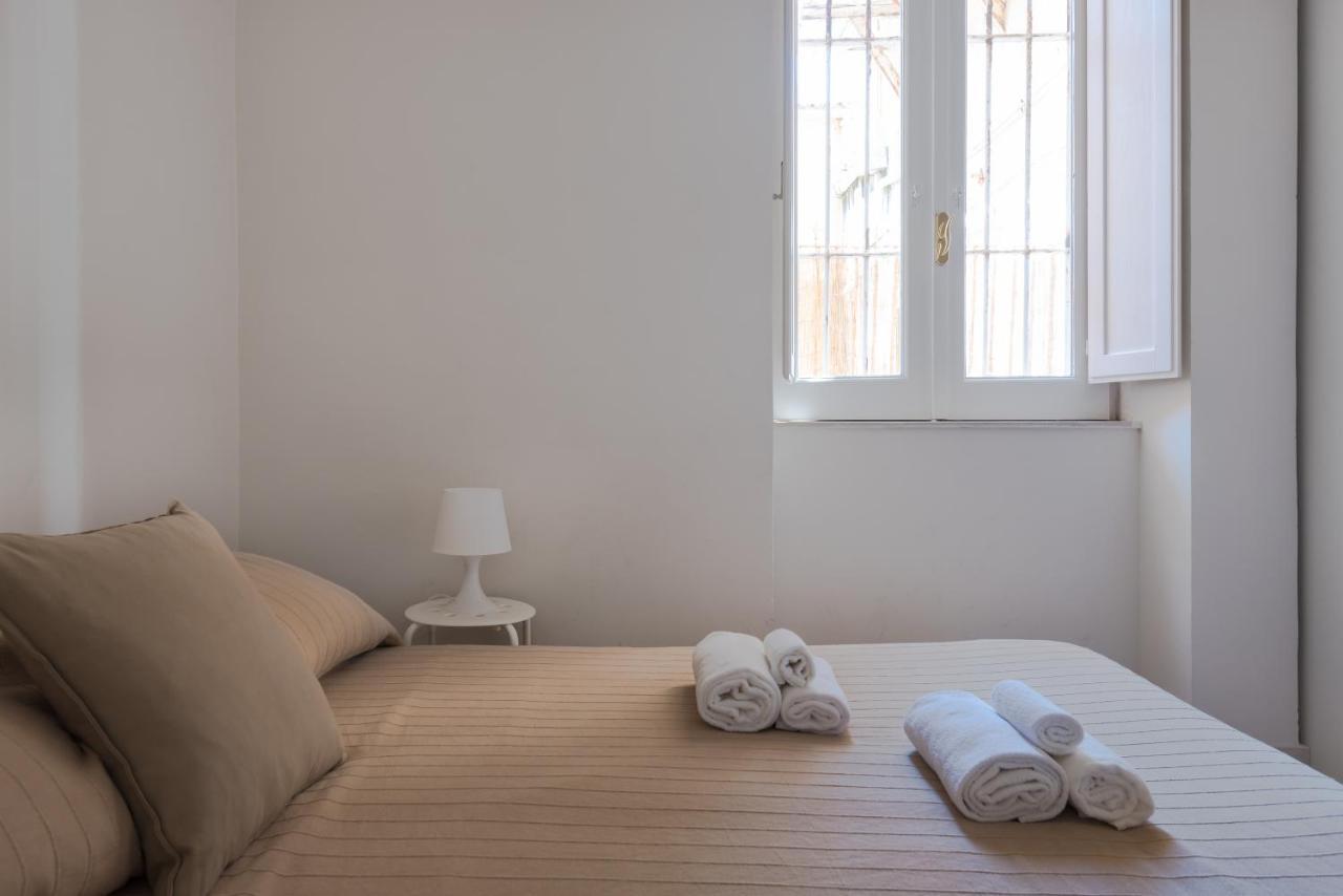 Darsena Apartments By Wonderful Italy Сиракуза Екстериор снимка