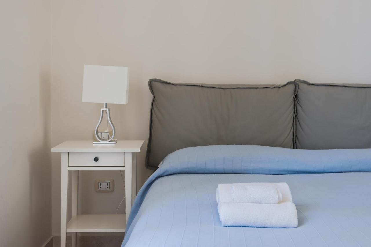 Darsena Apartments By Wonderful Italy Сиракуза Екстериор снимка