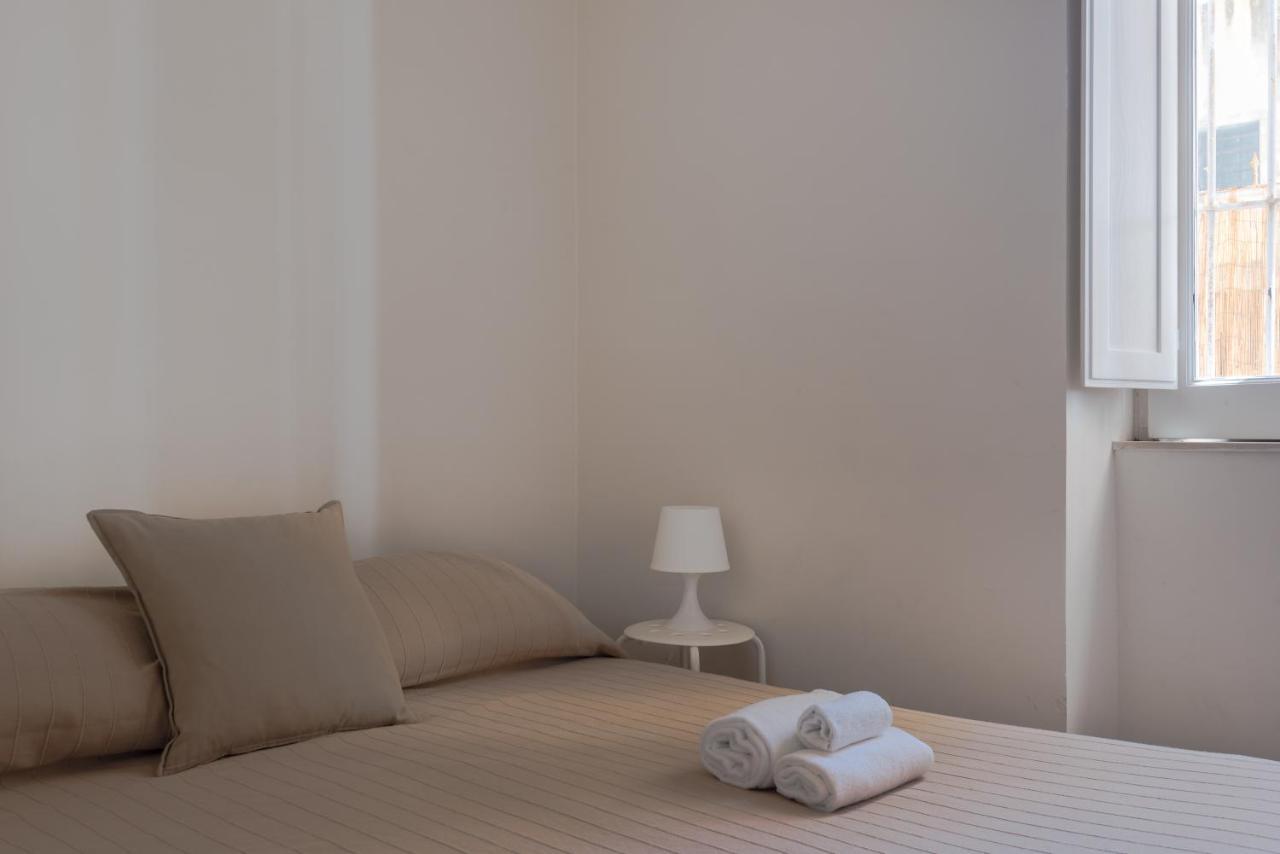 Darsena Apartments By Wonderful Italy Сиракуза Екстериор снимка